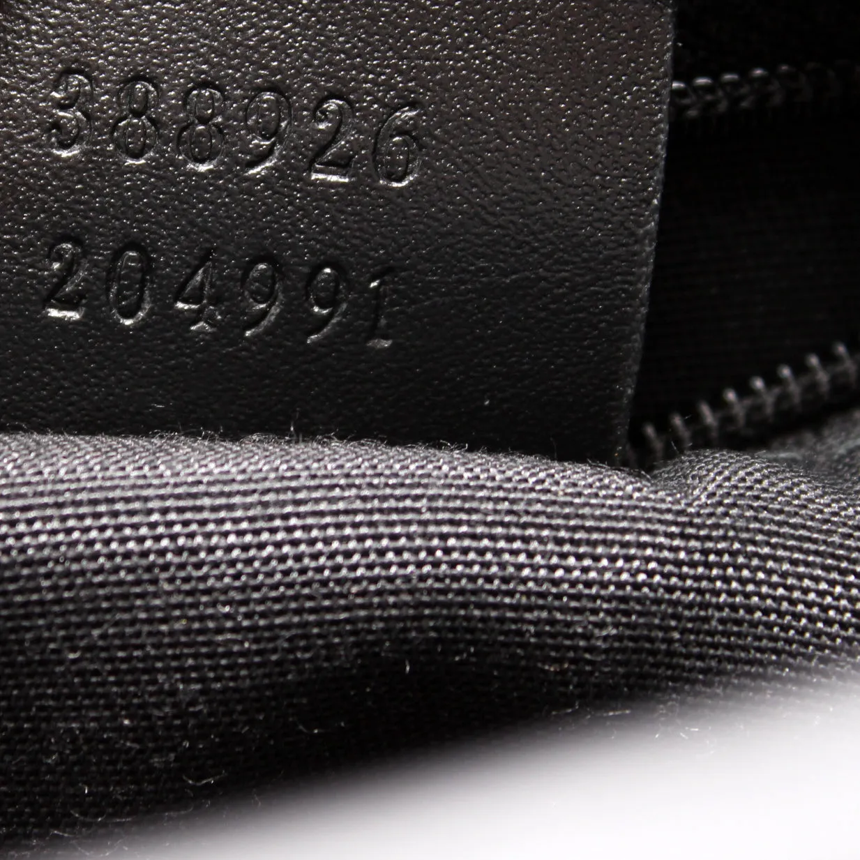 388926 GG Canvas Web Flat Messenger