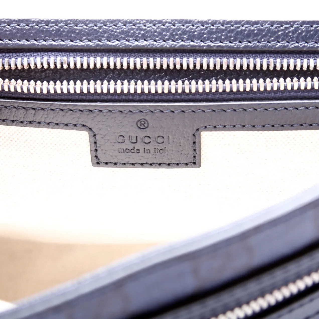761741 GG Supreme Ophidia Medium Messenger