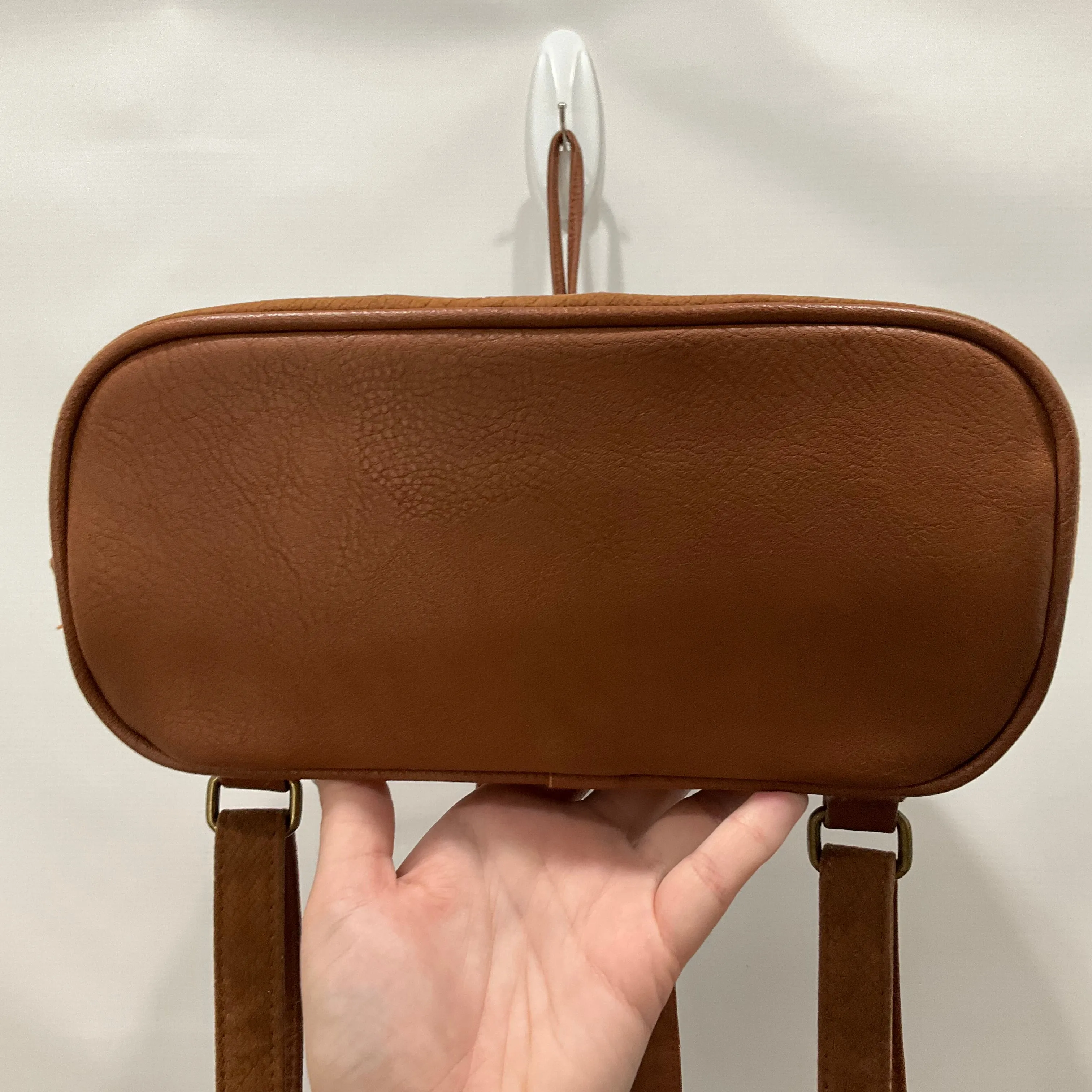 Backpack Universal Thread, Size Medium