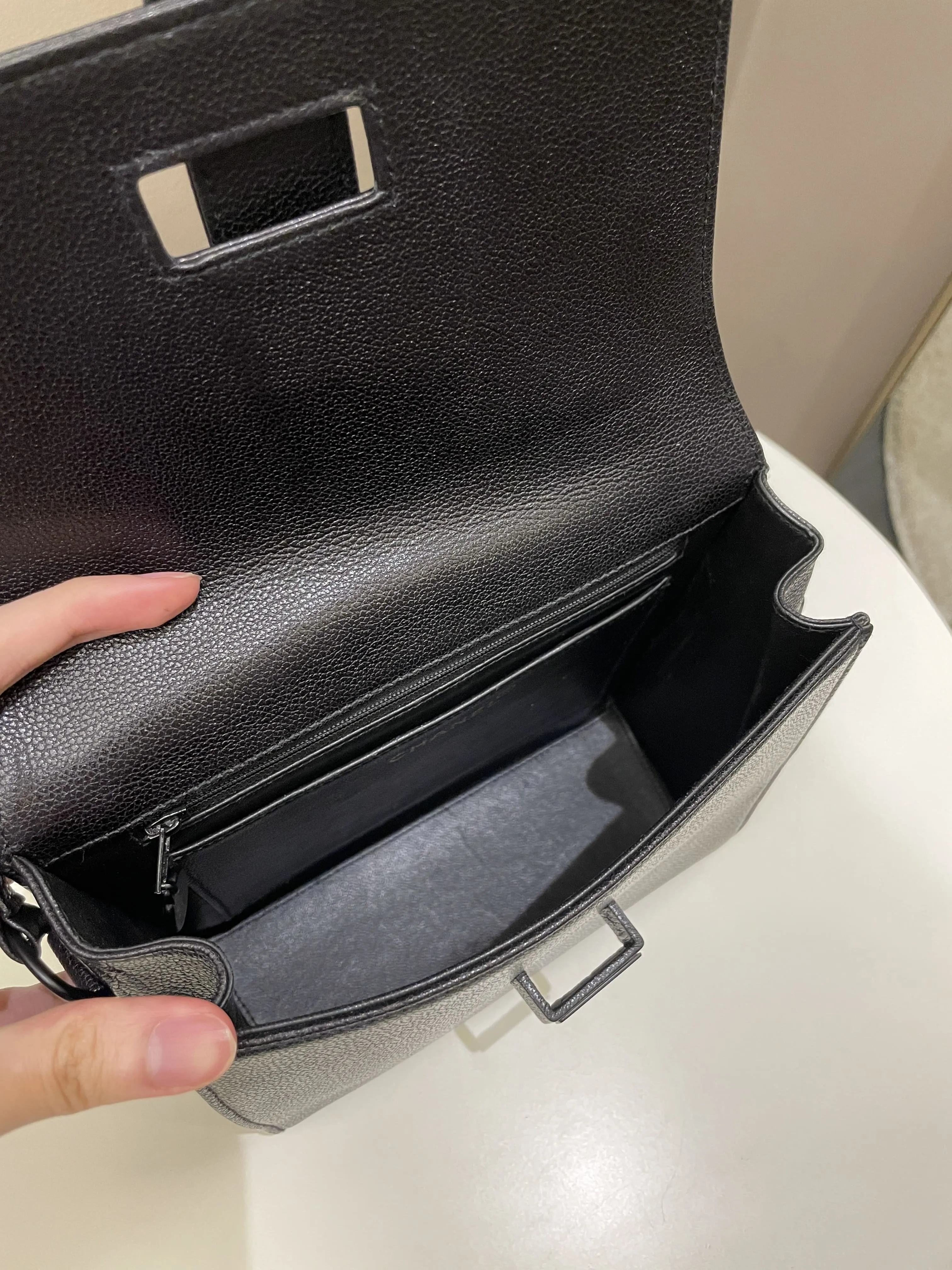 Chanel Vintage Messenger Crossbody Black Grainy Leather