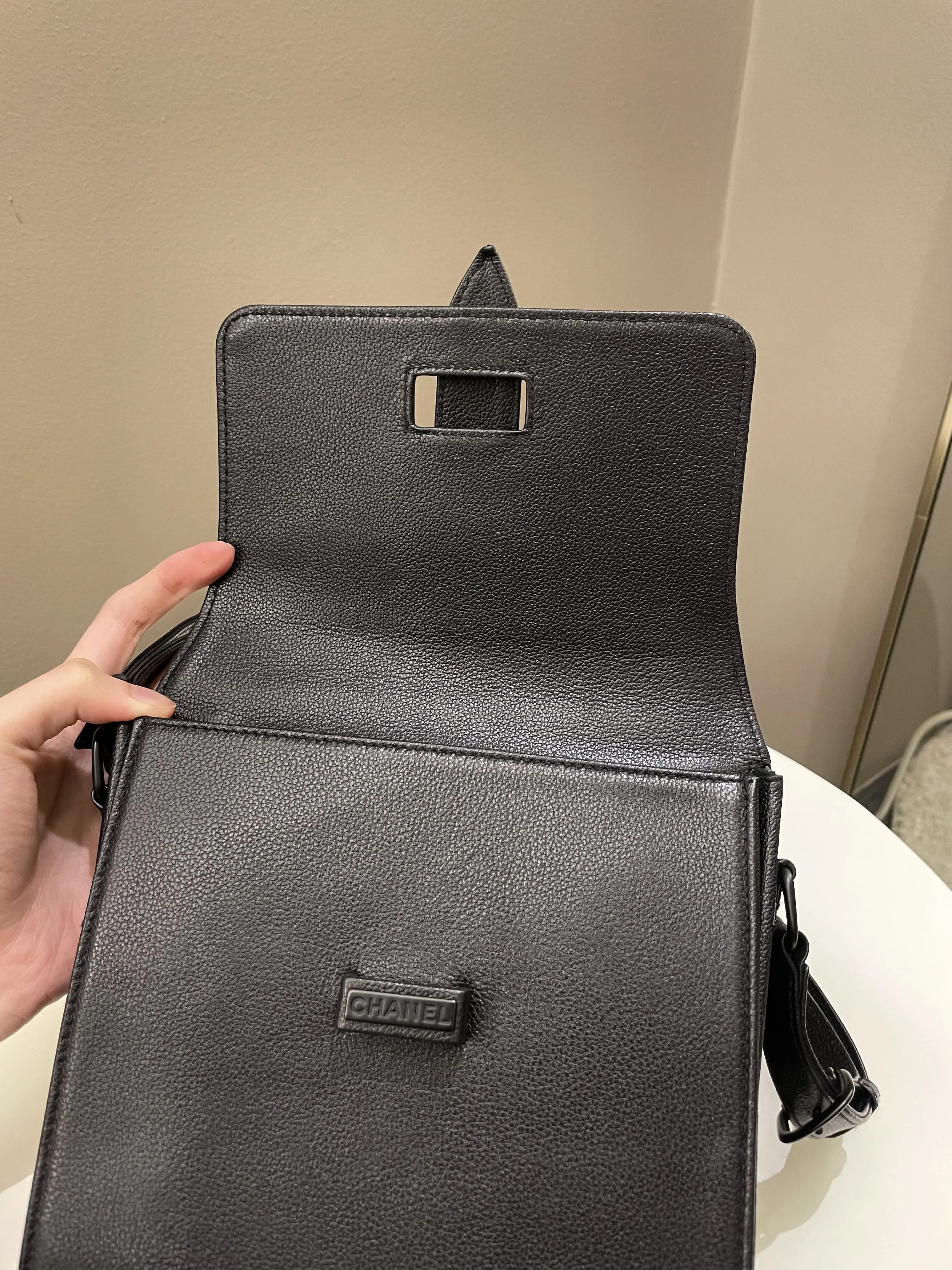 Chanel Vintage Messenger Crossbody Black Grainy Leather
