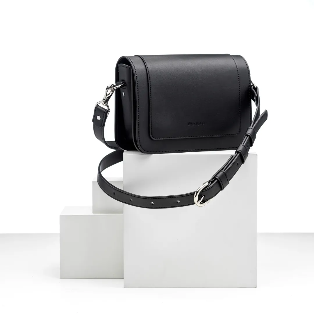 Evie & Flo Hilma Messenger Bag Sand