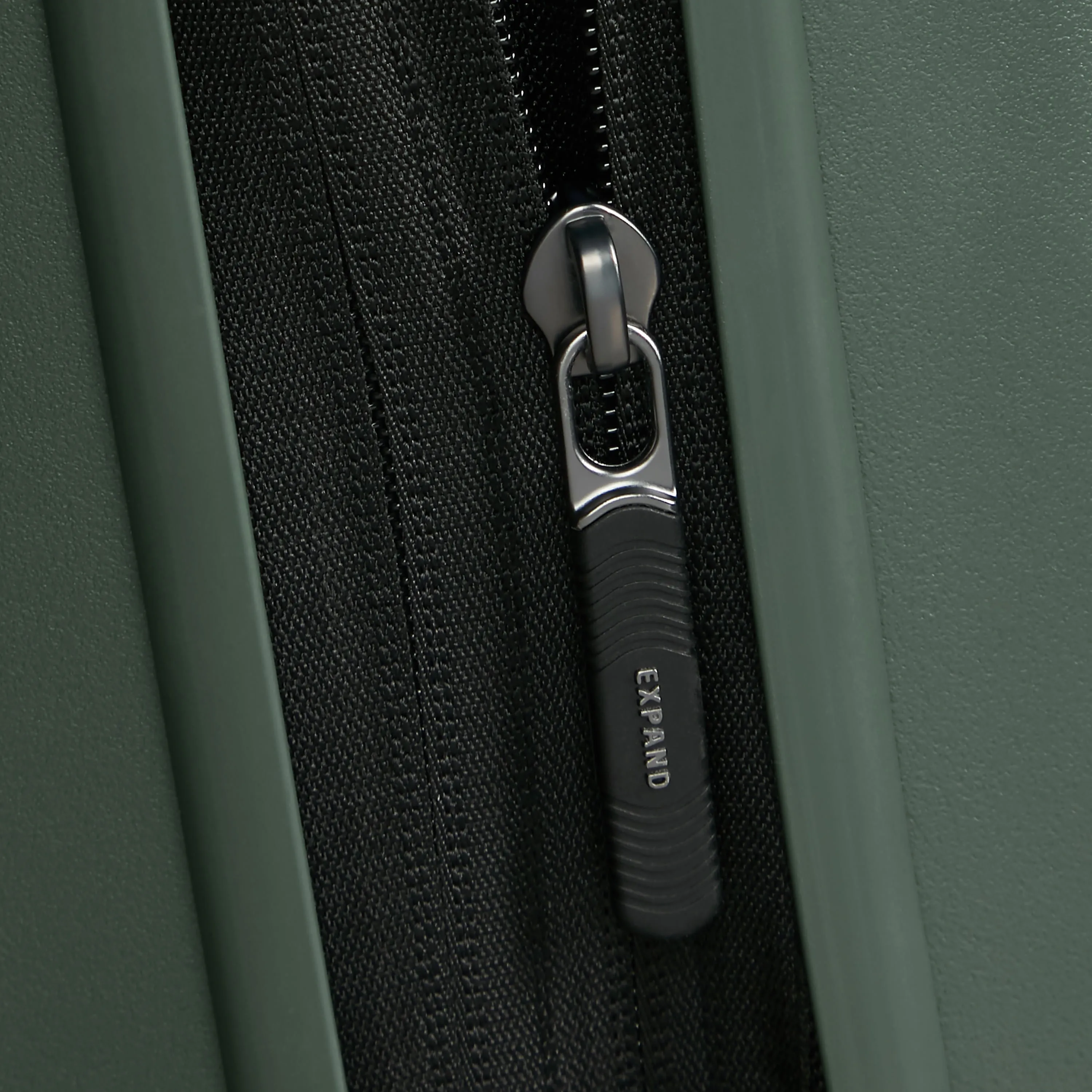Samsonite Restackd Spinner Medium Expandable Luggage