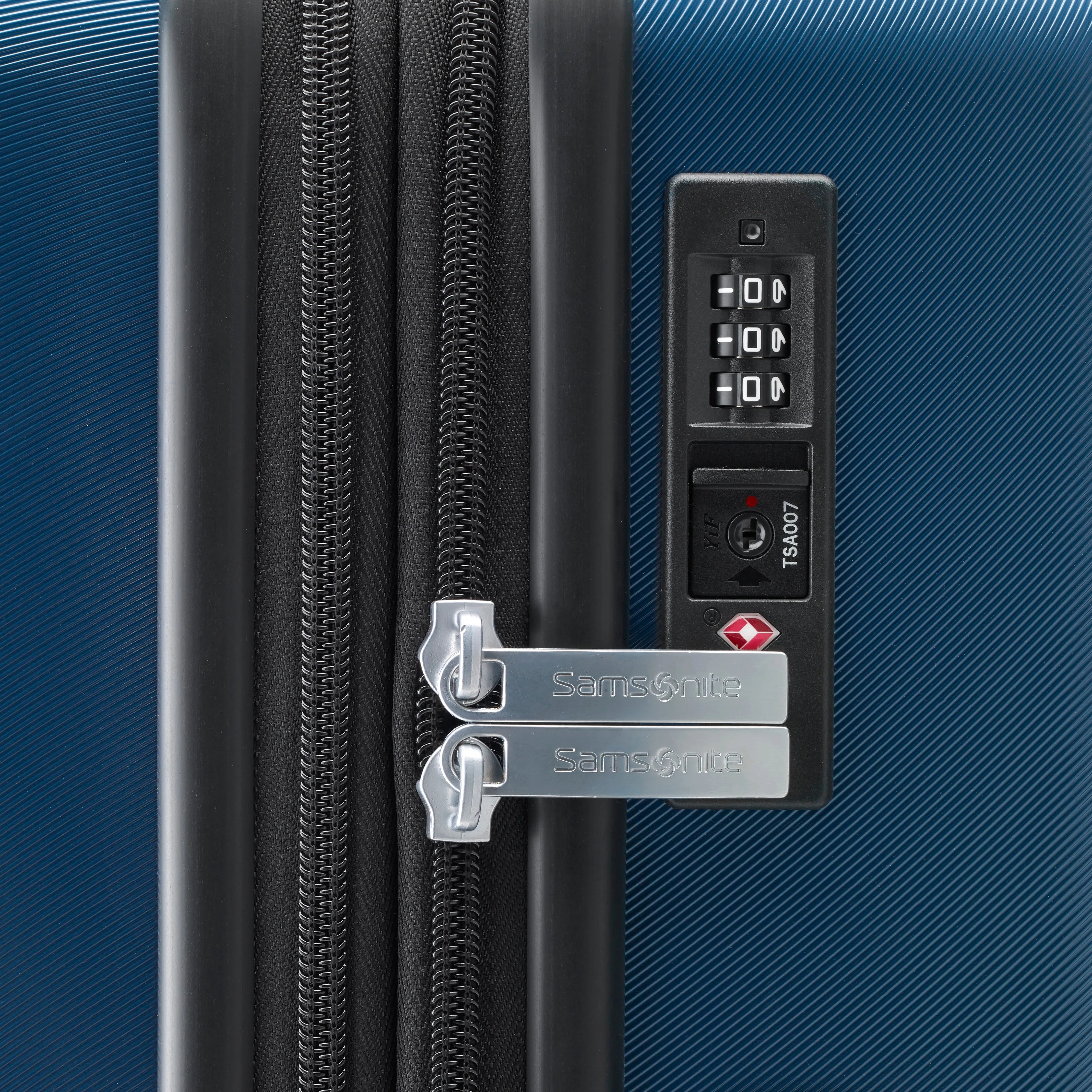 Samsonite Streamlite Pro Spinner Medium Expandable Luggage
